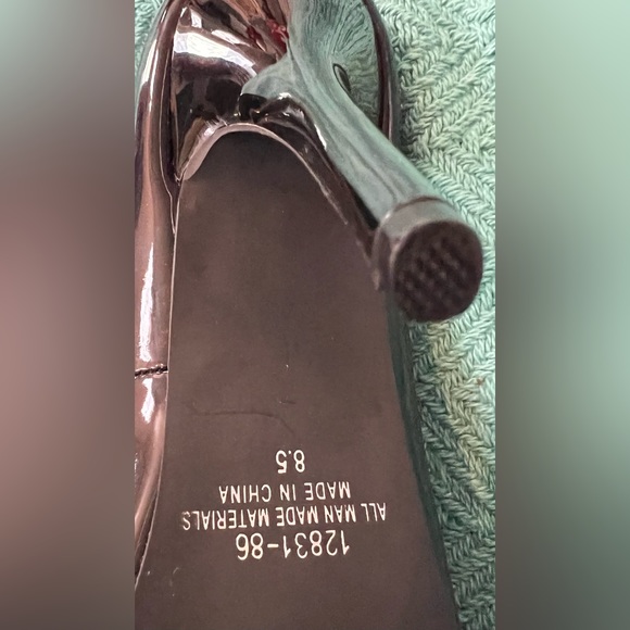 Black Patent Leather Frederick High Heels Pumps - Picture 5 of 6